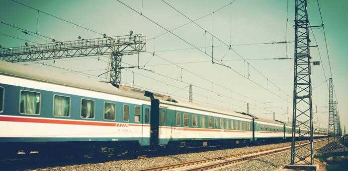 女人梦见火车是什么预示