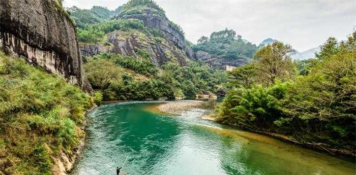 梦见小河流水是什么预示