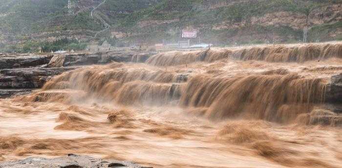 梦见大水