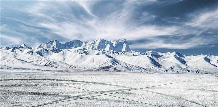 梦见在厚厚的雪里行走