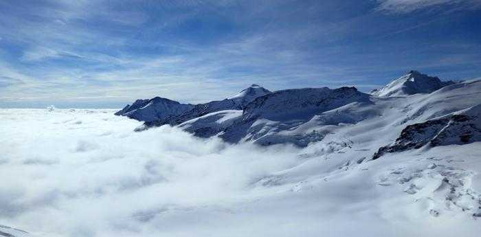 已婚女人梦见雪地行走