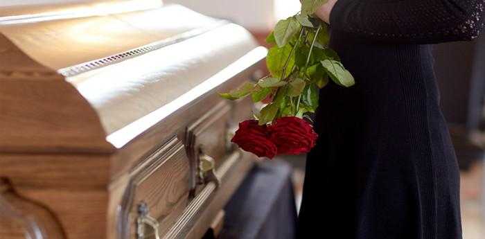 梦见死去的人还活着