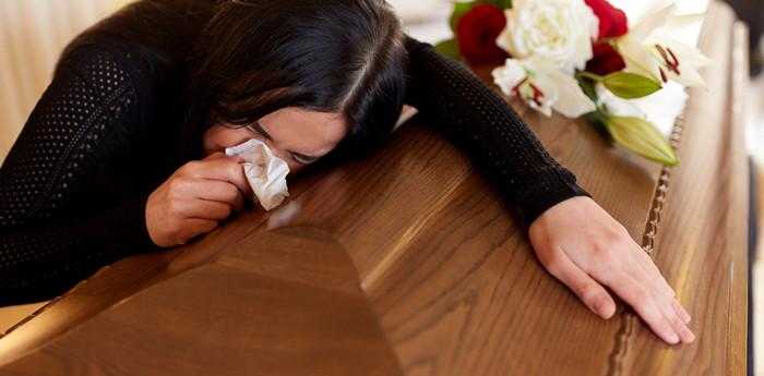 我梦见去世的母亲