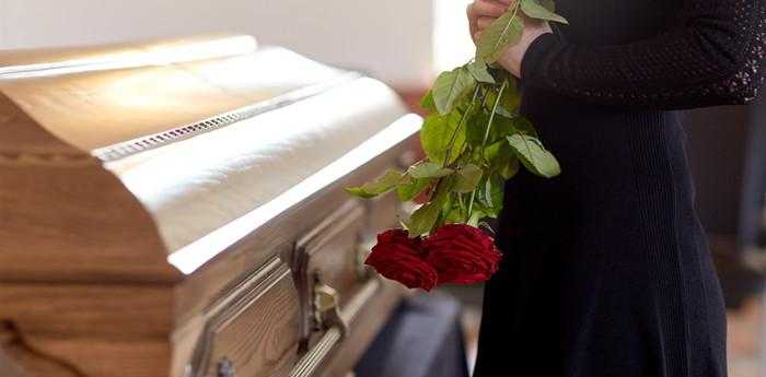 梦见去世的母亲回家了