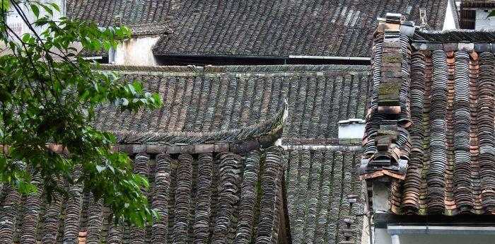 梦见下雨房子漏水了是什么征兆