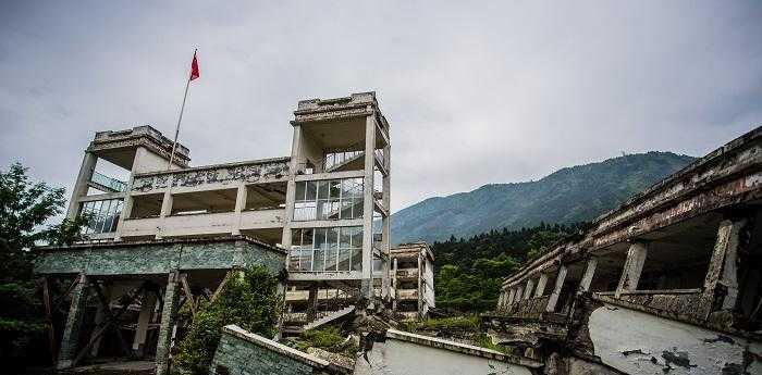 做梦地震逃生什么意思