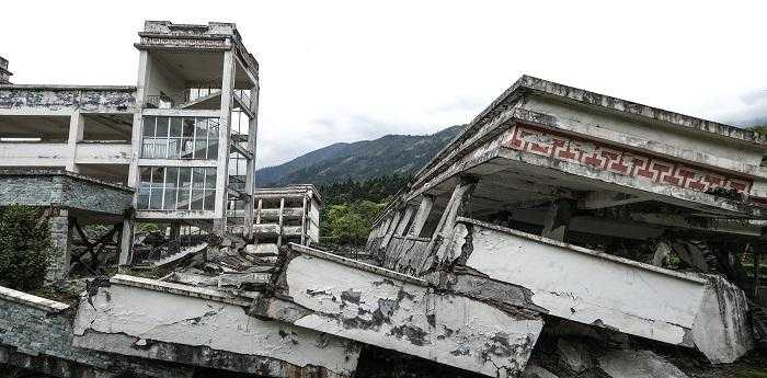 做梦地震逃生什么预示