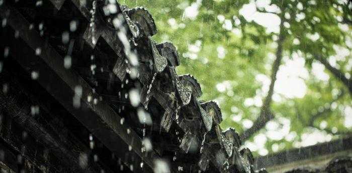 已婚女人梦见下雨是什么意思