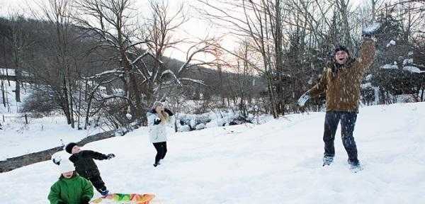 梦见山上往下滚雪球是什么预示