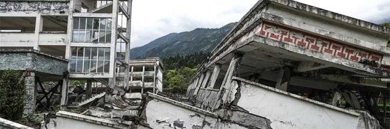 梦见地震房子摇晃没倒