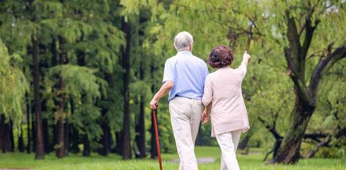 女人梦到死去的外婆还活着