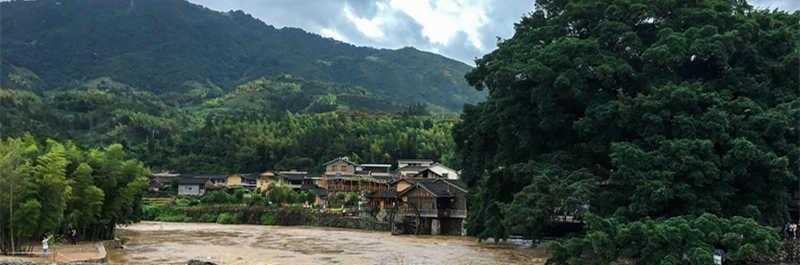 梦见涨水自己往高处跑是什么意思