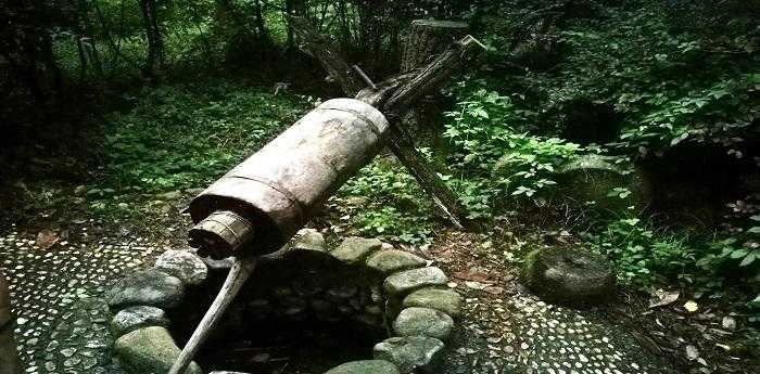 梦见井水溢出往外流