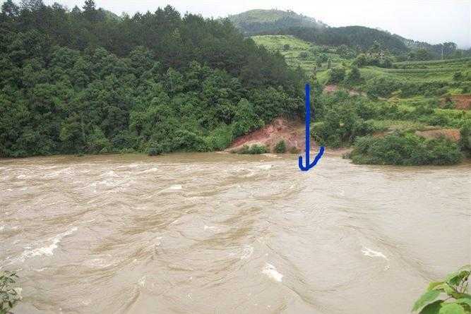 梦见涨水山体滑坡逃生成功