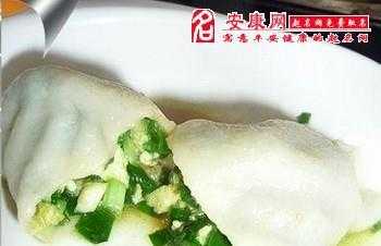 梦见别人吃菜和饺子