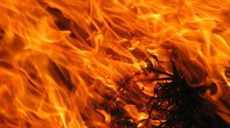 女人梦到火，解密梦境中的炽热预兆