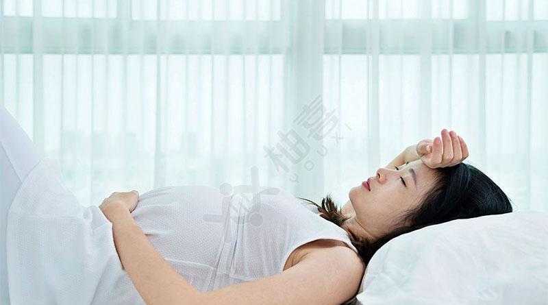 孕妇梦见自己在床上哭了